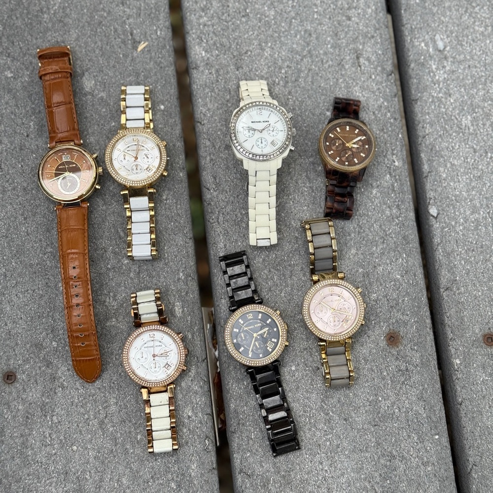 Michael KORS Elegant Watch Collection lot with Gold and Silver Accents